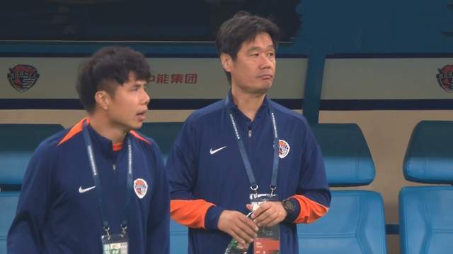 才是最大的, 山东泰山队, 他有几脚射