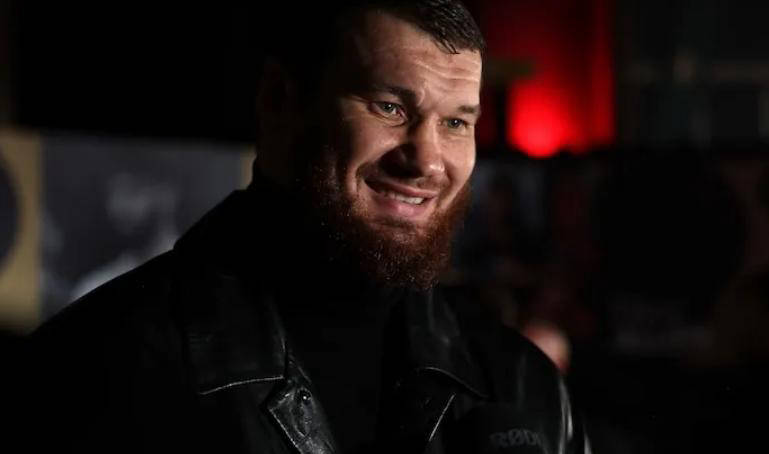 马赫穆多夫, 比赛结果如, 战戴夫